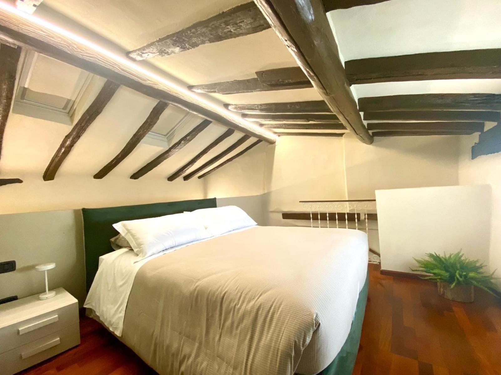 La Casa Di Mat Charme&Relax Apartment Bergamo Bagian luar foto